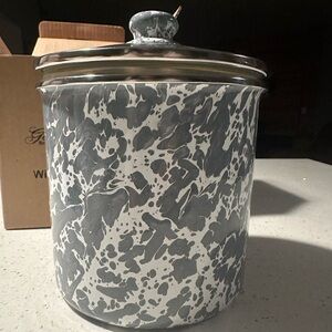 NIB Golden Rabbit Swirl Cannister